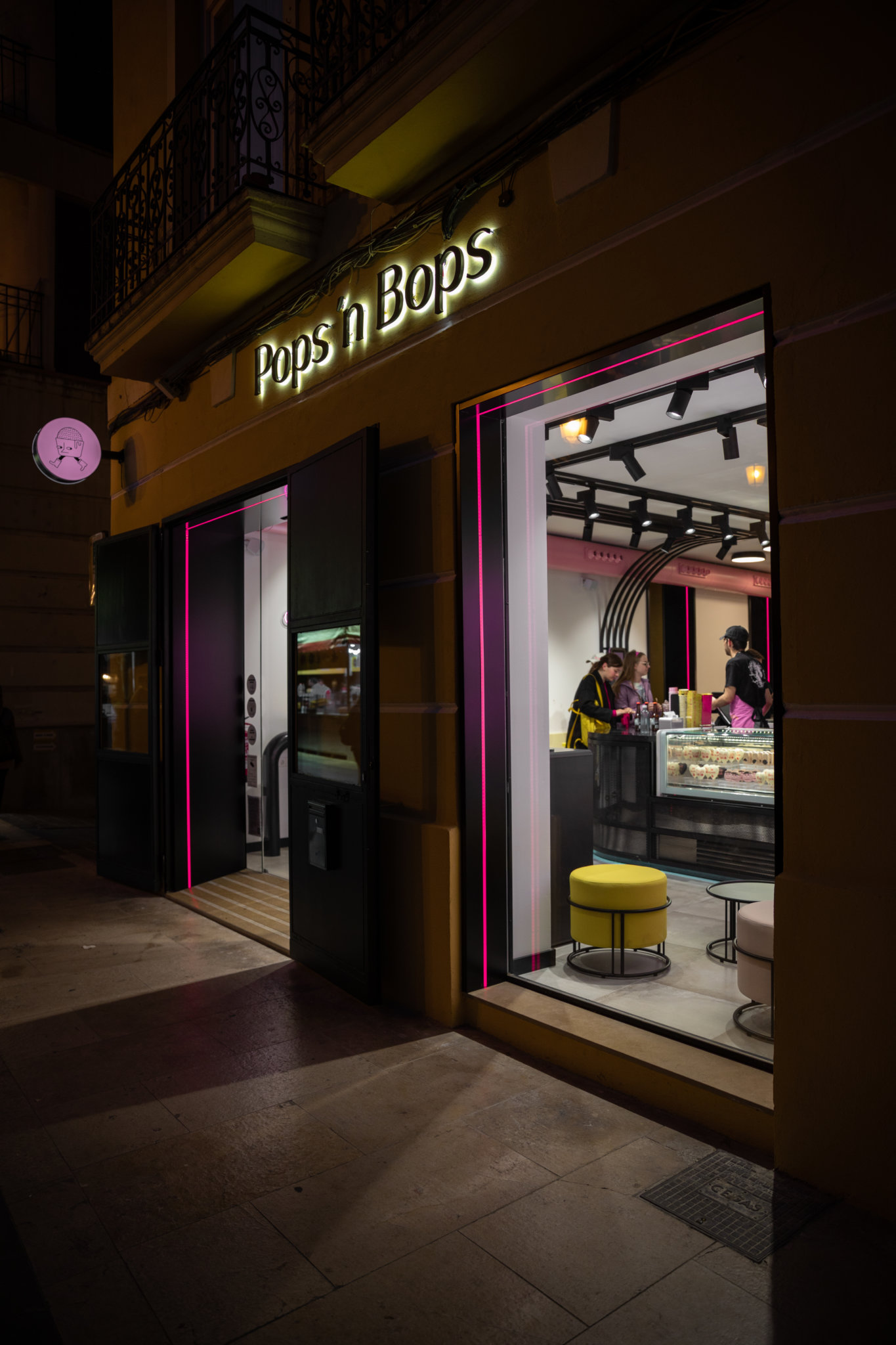 波普风冰淇淋店-22