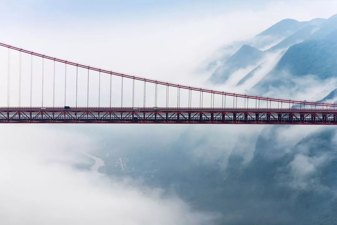 民宿设计，不论是重建或扩建、运用设计的加法或减法、还是采用在地材料，不仅能使荒废破旧的乡下老宅焕然一新，也能重塑一方水土。-108
