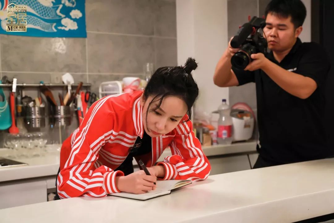 《向往的星居》13 扇门打造 360°交互空间,巧妙满足家庭多元需求-11