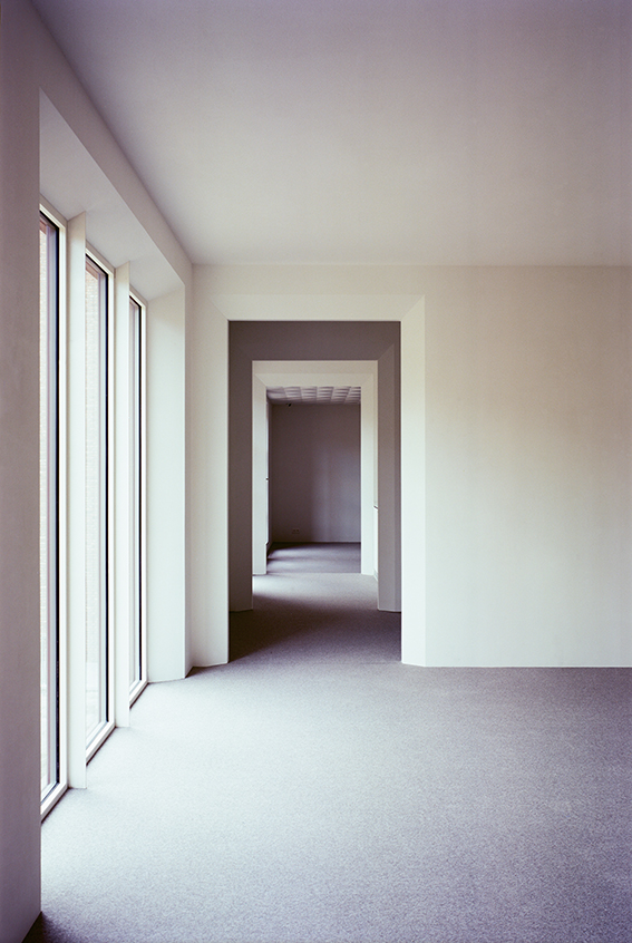 Z33 艺术馆 · 静谧之墙与城市对话-107