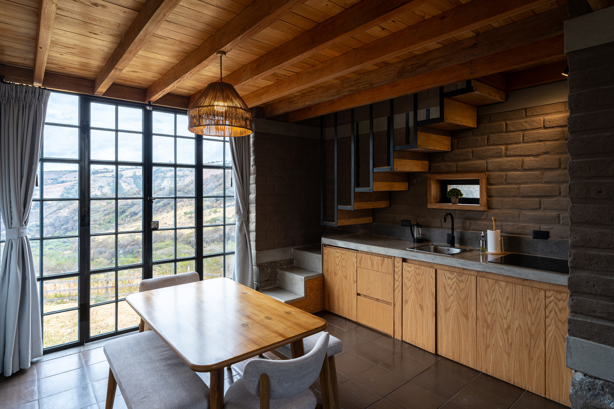 丨厄瓜多尔丨C,ELC-49