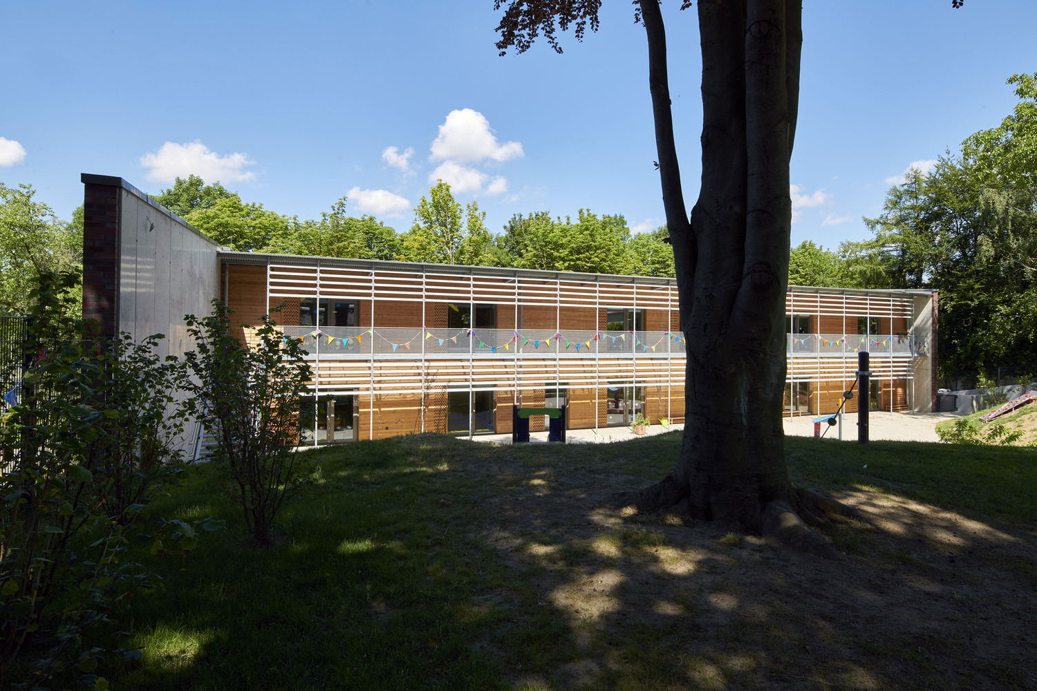 德国 Kleine Quelle 日托中心丨Böll Architekten-7