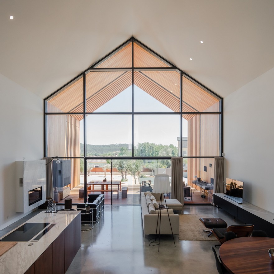 Beautiful Monolithic Home Built of Prefabricated Black Concrete Panels-10