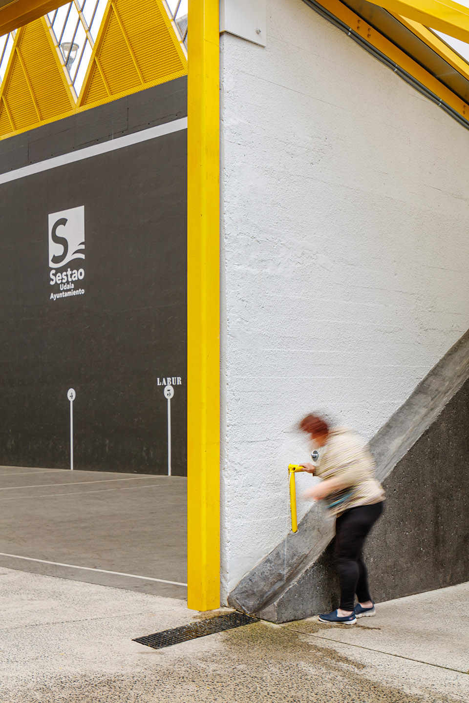 西班牙塞斯陶索尔广场丨ELE ARKITEKTURA + TARTE-30