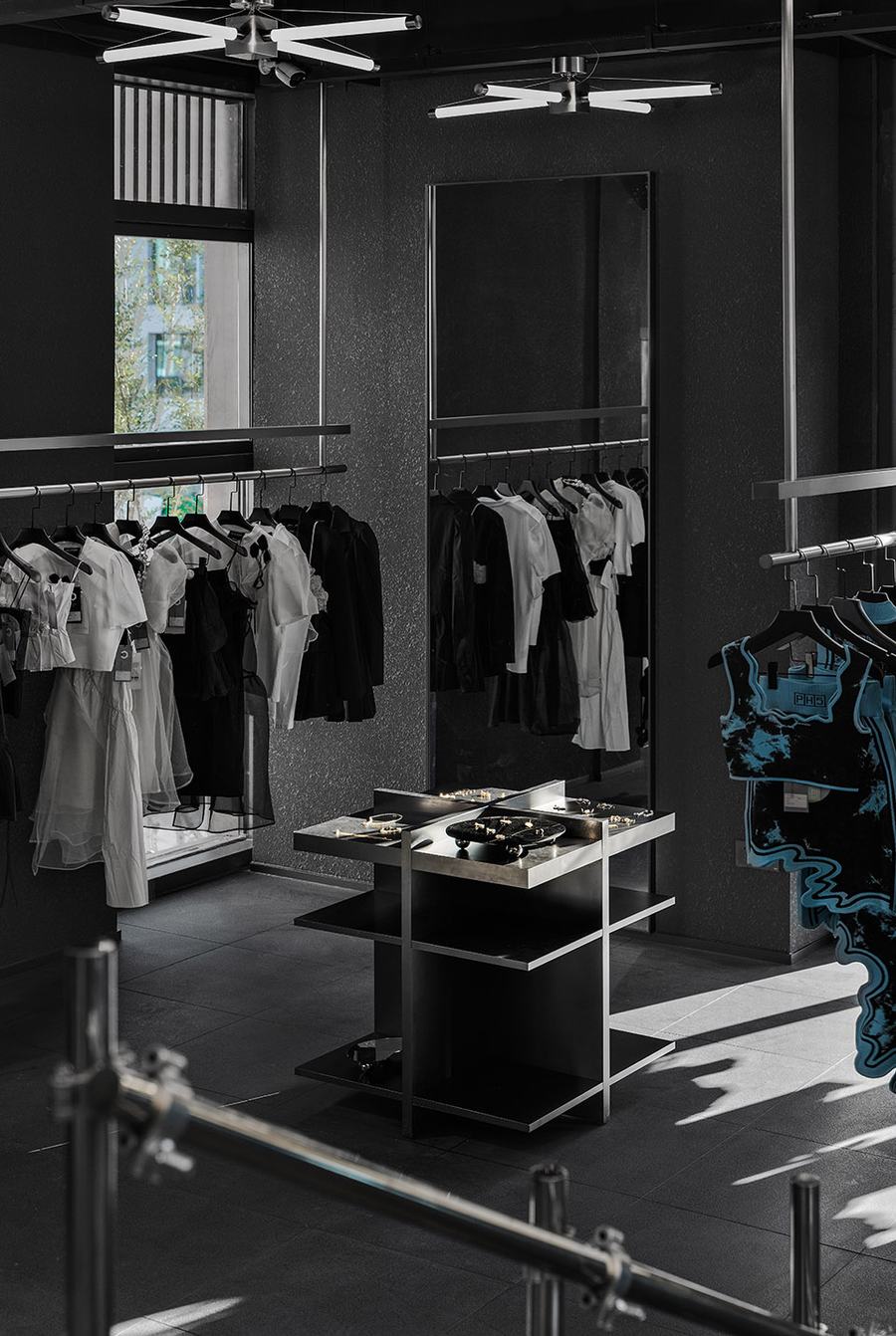 NUTSPACE螺母复合空间，集服装、pop-up、饮品等业态于一体 - 米尚丽零售设计网 MISUNLY- 美好品牌店铺空间发现者-23