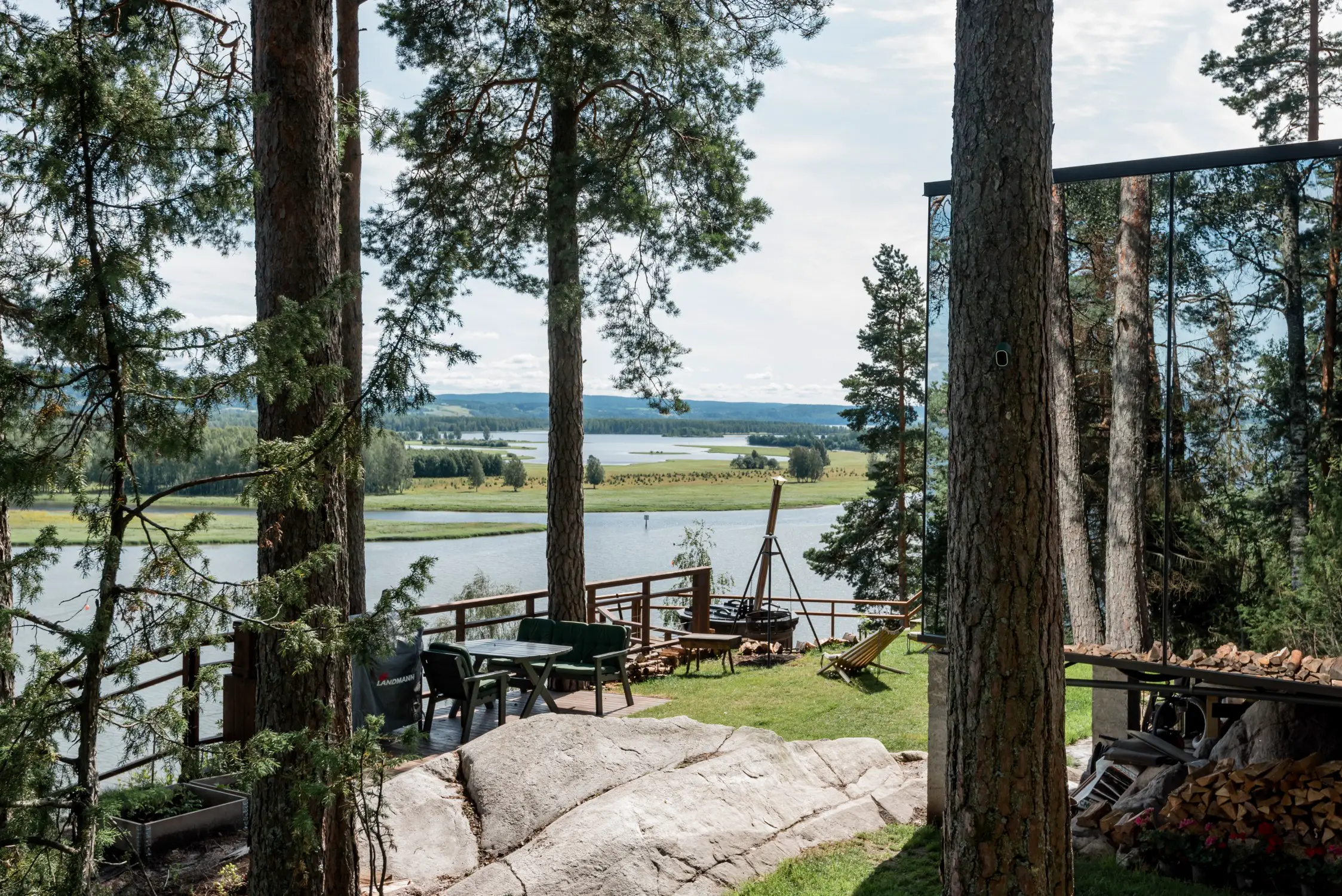 挪威自然中的梦幻玻璃屋-18