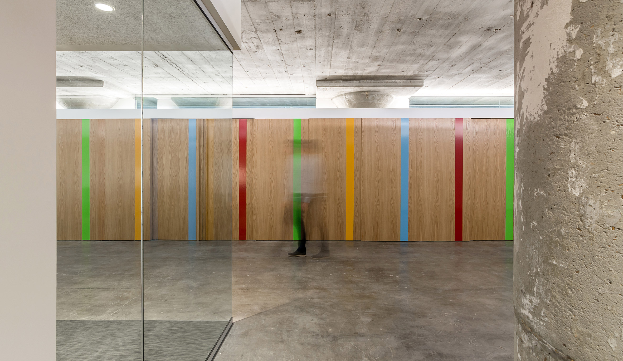 Archimania transforms Memphis warehouse into teacher training centre-19