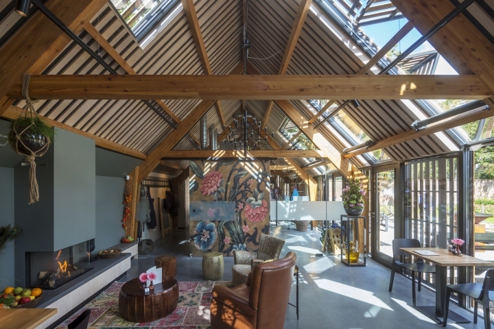 荷兰古堡游客中心-3