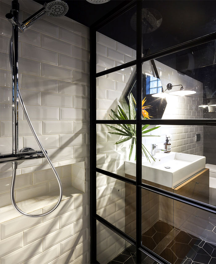 单身公寓的轻工业美学  Bogdan Ciocodeica-11