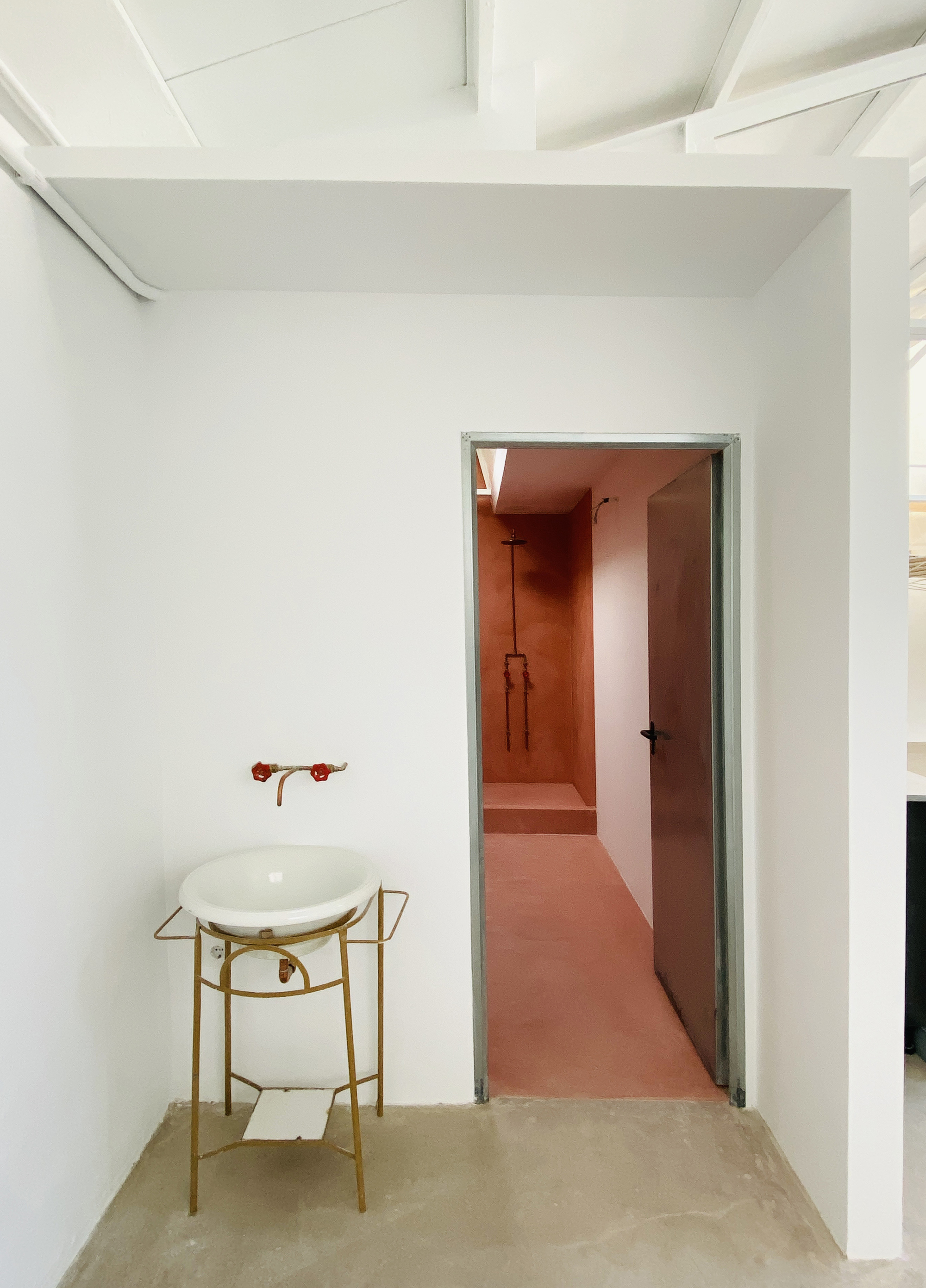 Topo's Shed Workspace and Housing / Pía Mendaro-20