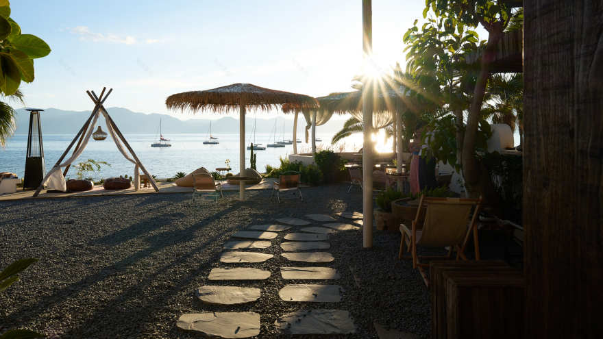 抚仙湖·阑珊咖啡丨中国玉溪丨长空创作-14