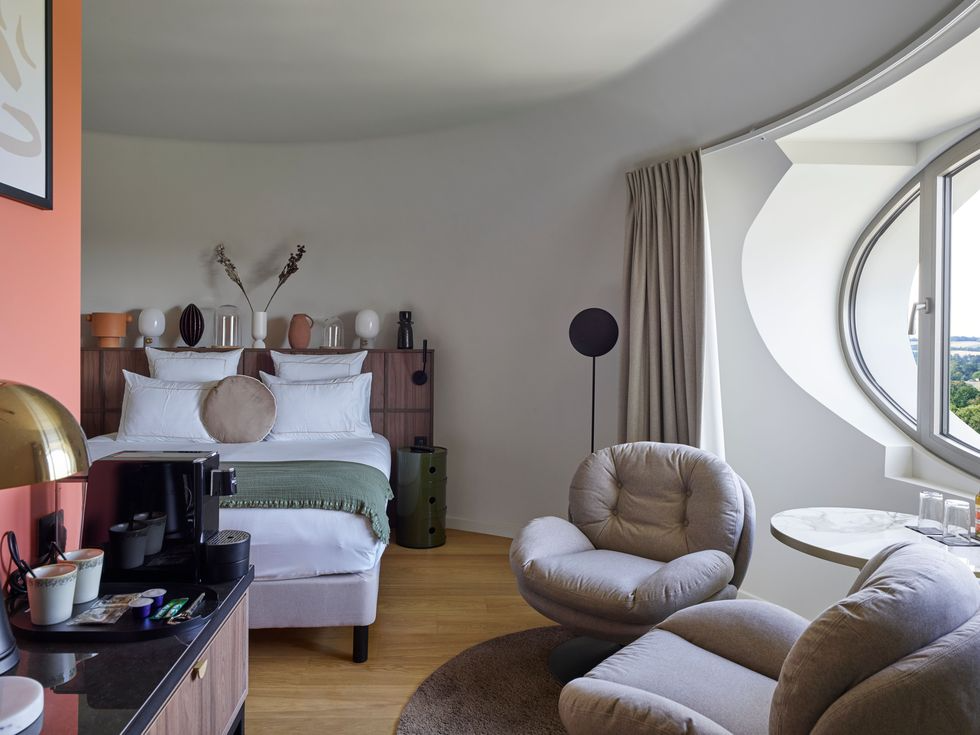 法国树状酒店「Château des Pères Hôtel Essenciel」——亲近自然的创新设计-29