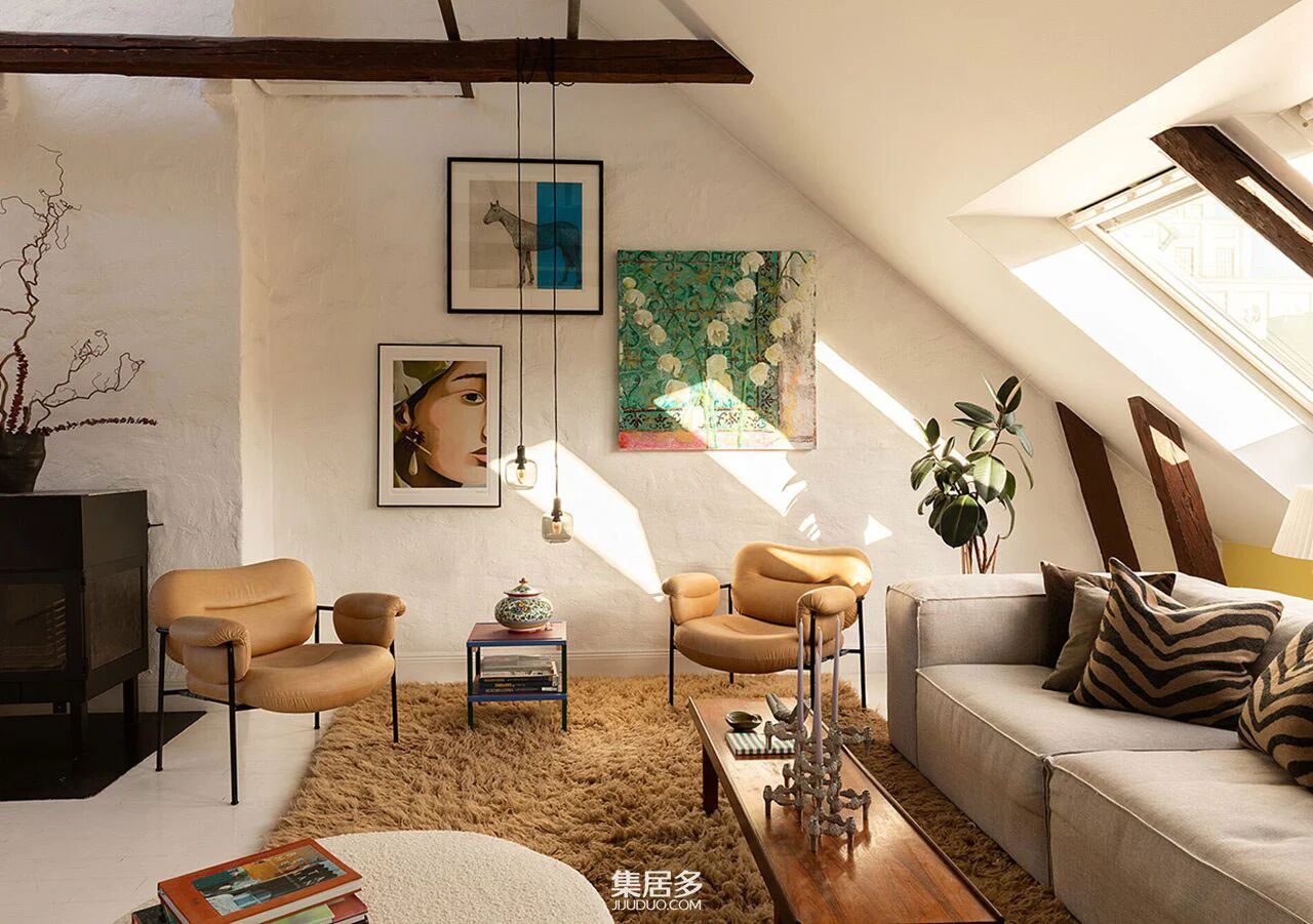 卡尔松的空中乐园:斯德哥尔摩一座洒满光的阁楼公寓丨瑞典斯德哥尔摩-0