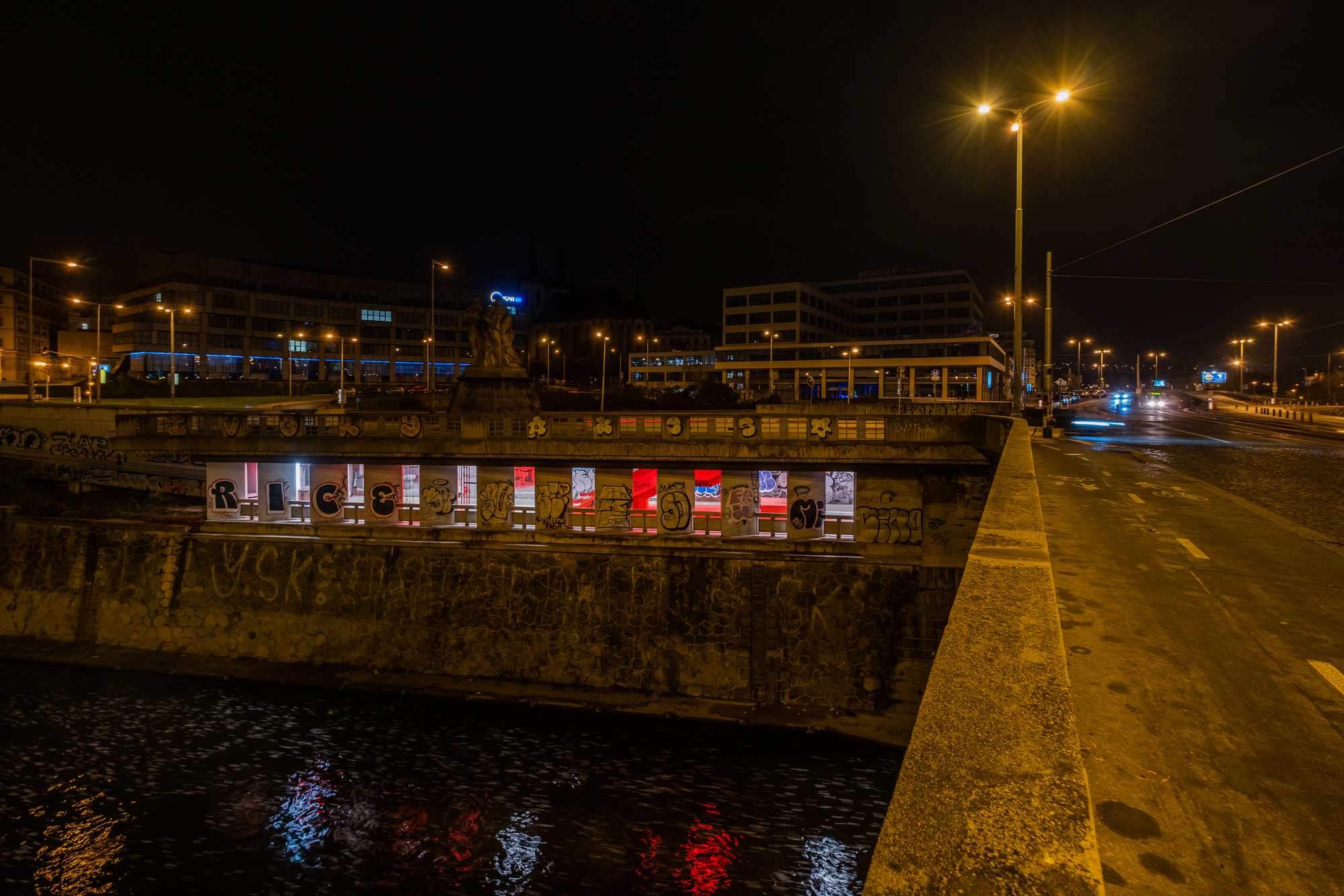 伏尔塔瓦河地铁站丨捷克丨RE_place,U,U studio-28