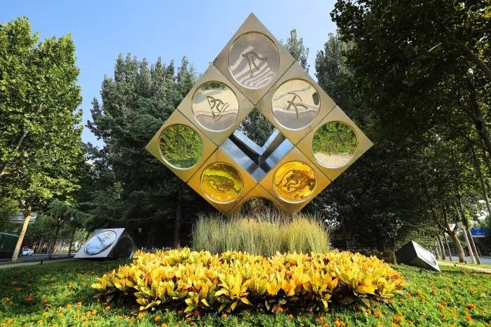 郑州经开区朝凤路景观提升改造 | 自然与艺术的融合-4