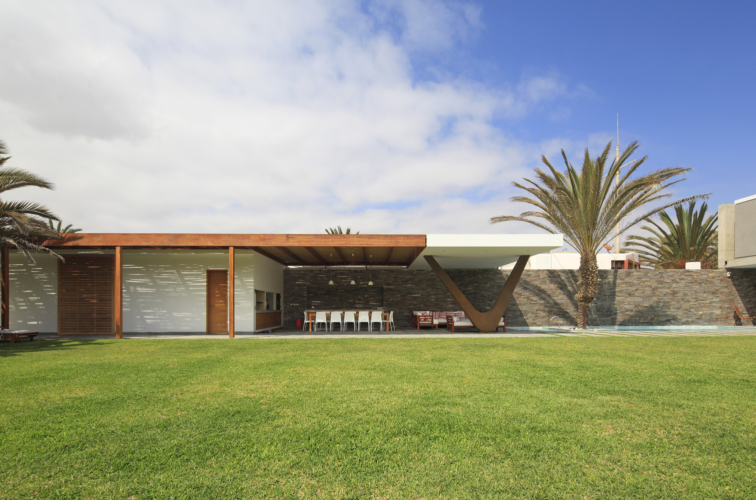 Peru 海滨别墅 | 透明空间与自然元素完美融合-56