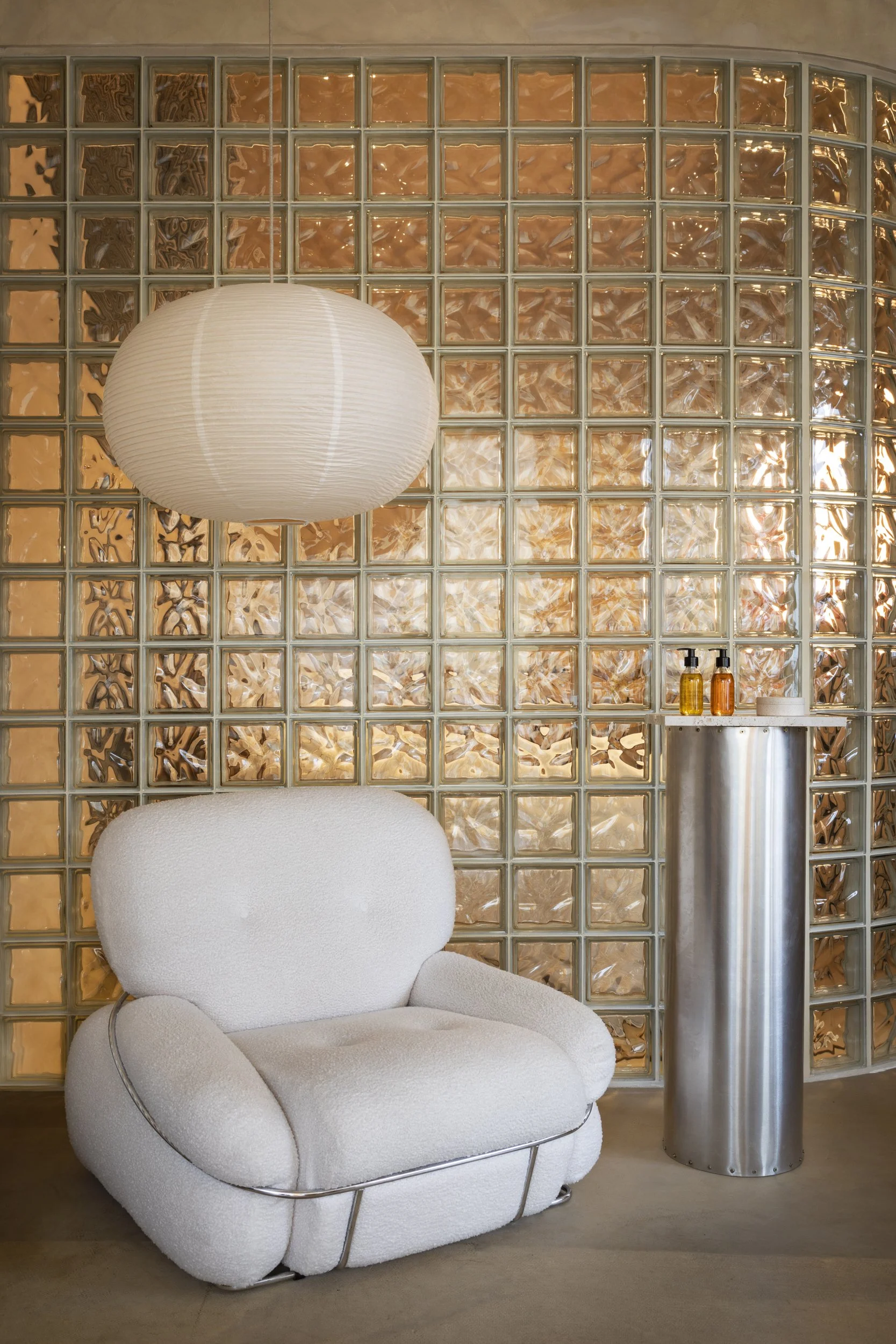 由于big· · Nina+Co表述不清晰，big和Nina+Co之间的· ·表意不明，难以准确理解原文意图和语境，无法给出准确翻译 丨Nina（推测）-13