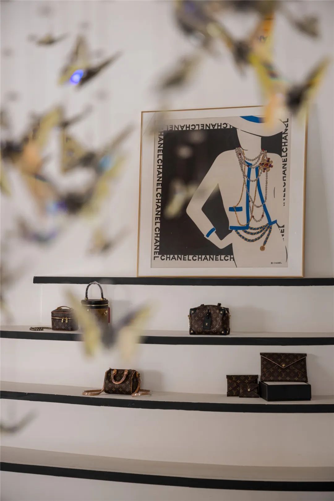 Miss Vintage 奢侈品集合店丨中国重庆丨岭众联合田艾灵设计-35