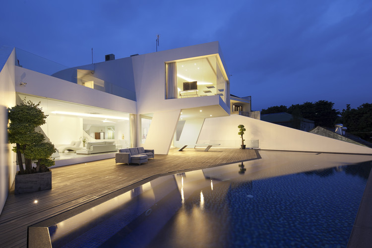 扭转与呐喊 | 城市有机体中的住宅创新-12