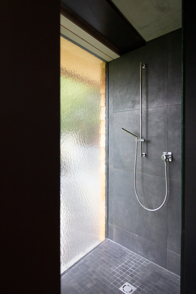 奥地利萨尔茨堡山上的现代木屋住宅设计丨lechner & lechner architects-35