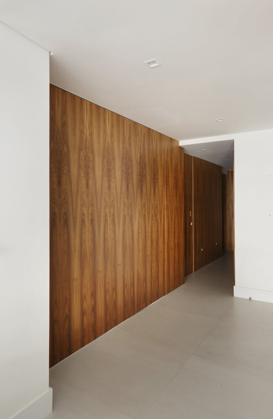 热带风情融入圣保罗公寓丨巴西圣保罗丨Dirani e Marchió-54