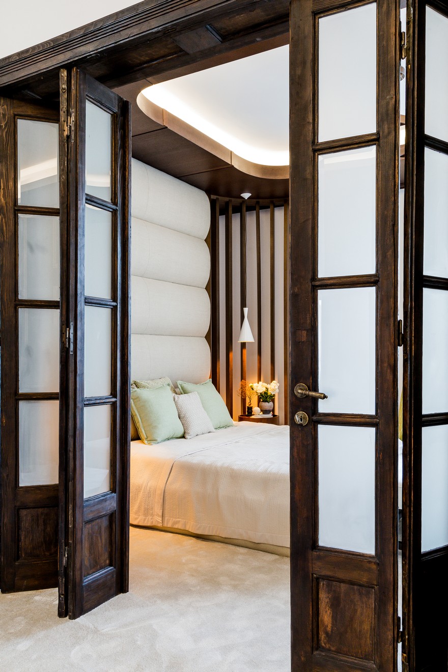 布加勒斯特英式乡村别墅 | 砖墙与橙色调的优雅结合-33