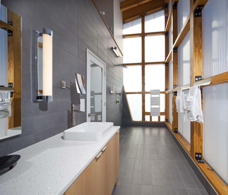 美国十颗橡树农场池塘别墅丨Holly And Smith Architects-27