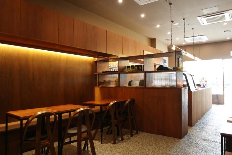 15 坪小空间，打造独特魅力咖啡馆-3