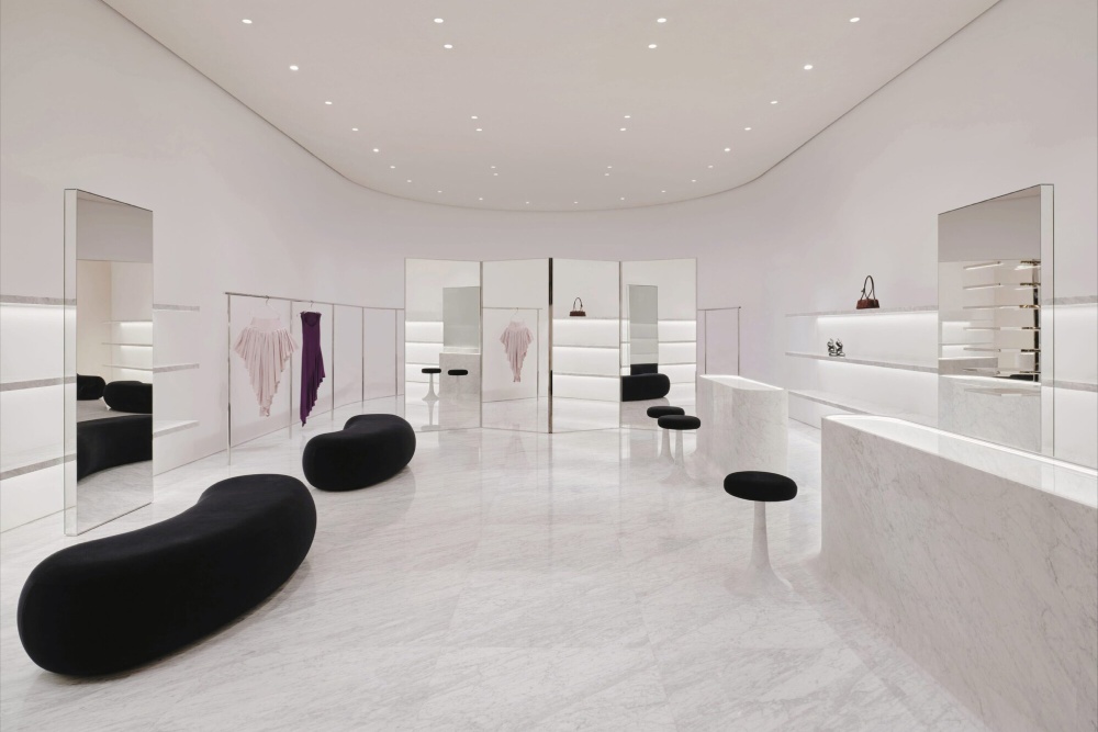 哈勒勒德设计的阿莱亚（ALAÏA）商店丨泰国曼谷-0
