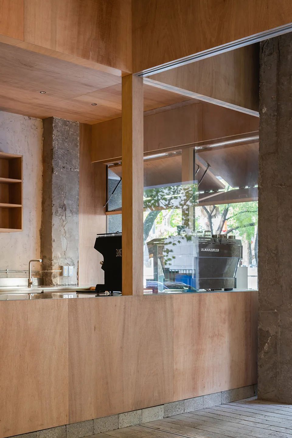 南京美术大厦 · 方庭与曲庭的融合设计丨中国南京丨MOU建筑工社-31