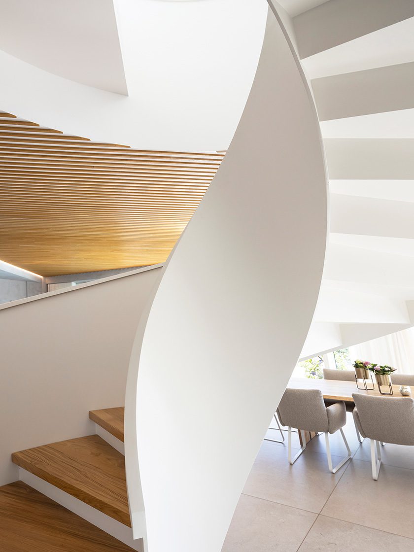 私人住宅中的旋转楼梯设计丨德国特里尔-26