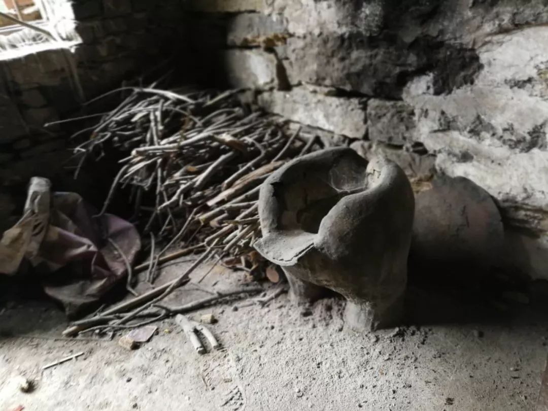 若是远行客，那便尽赏山间白月光——「了忘谷」民宿-70