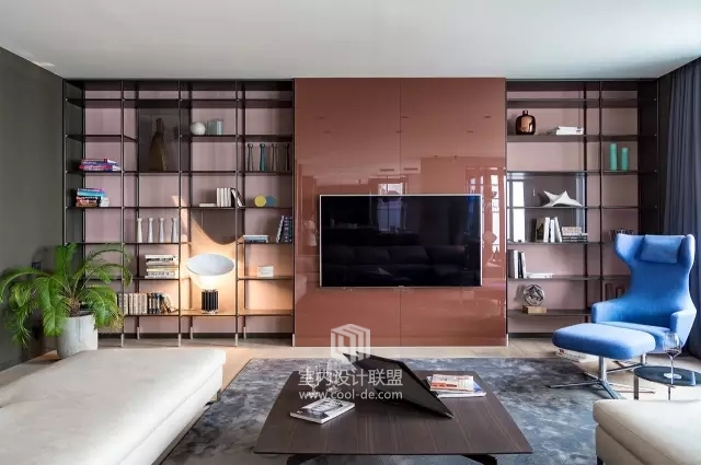 软装陈设如此精彩的基辅公寓-23