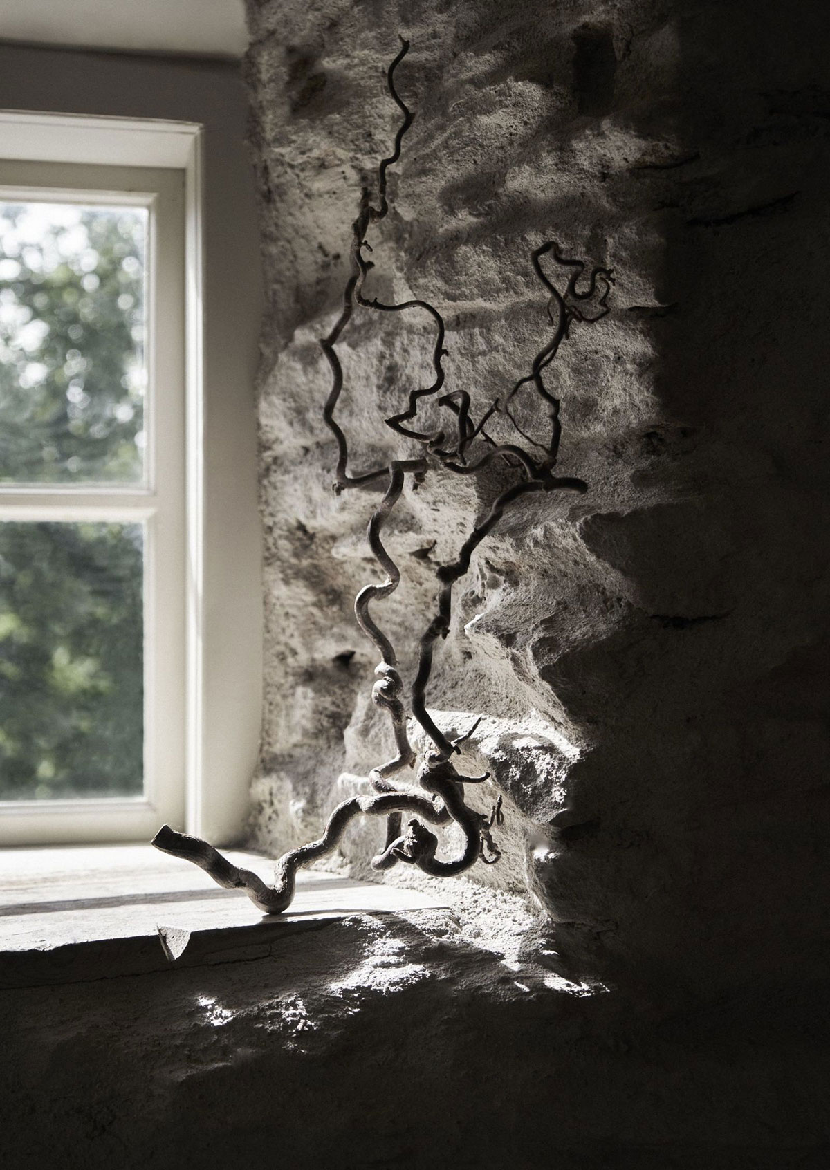 瑞典哥特兰岛的石制别墅 | 回归自然的摩登北欧风-7