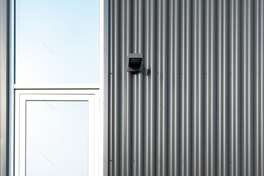 融合工业风与乡村景色的建筑佳作-32