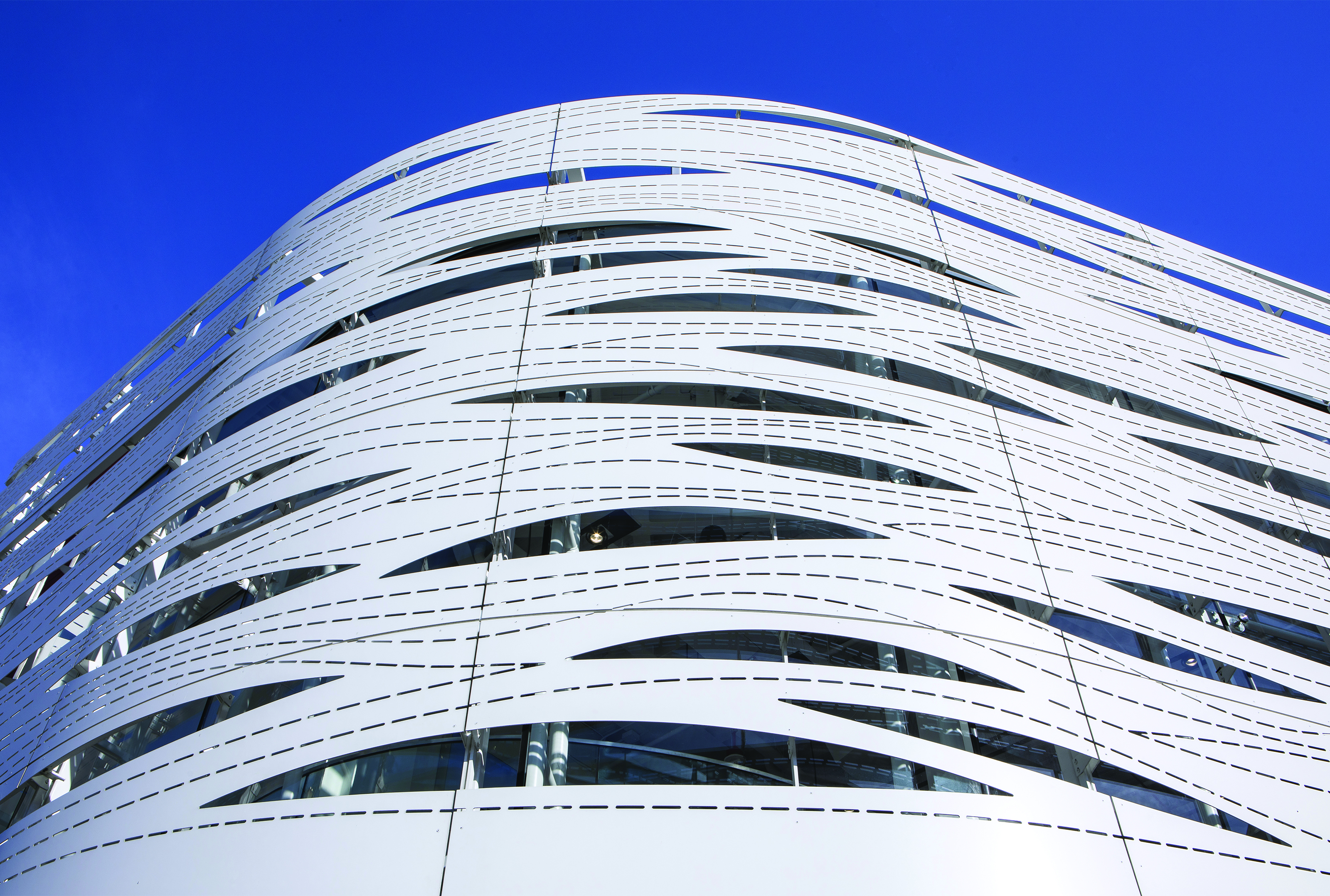 特斯拉圣塔莫尼卡展厅丨Arktura LLC-11