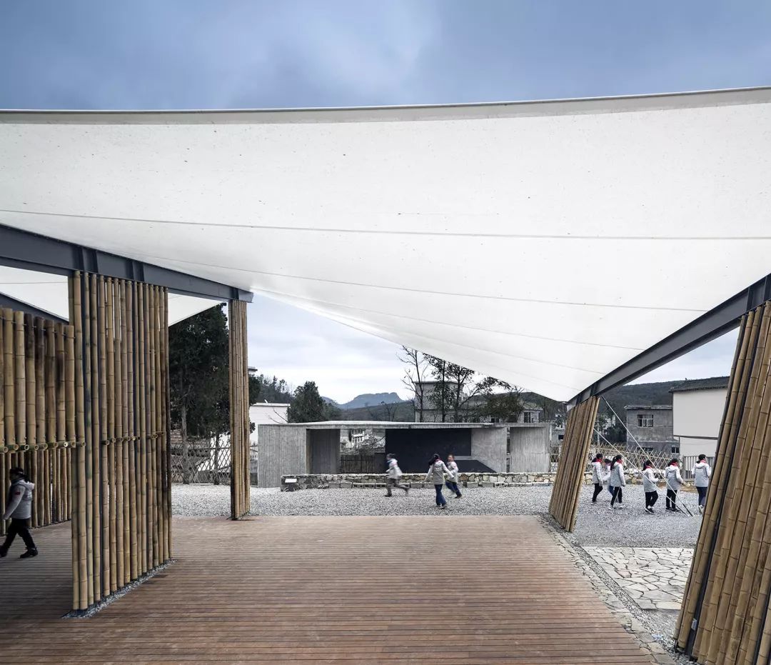 贵州山村中的青少年公益营地——雷励贵州大项目活动营地-22