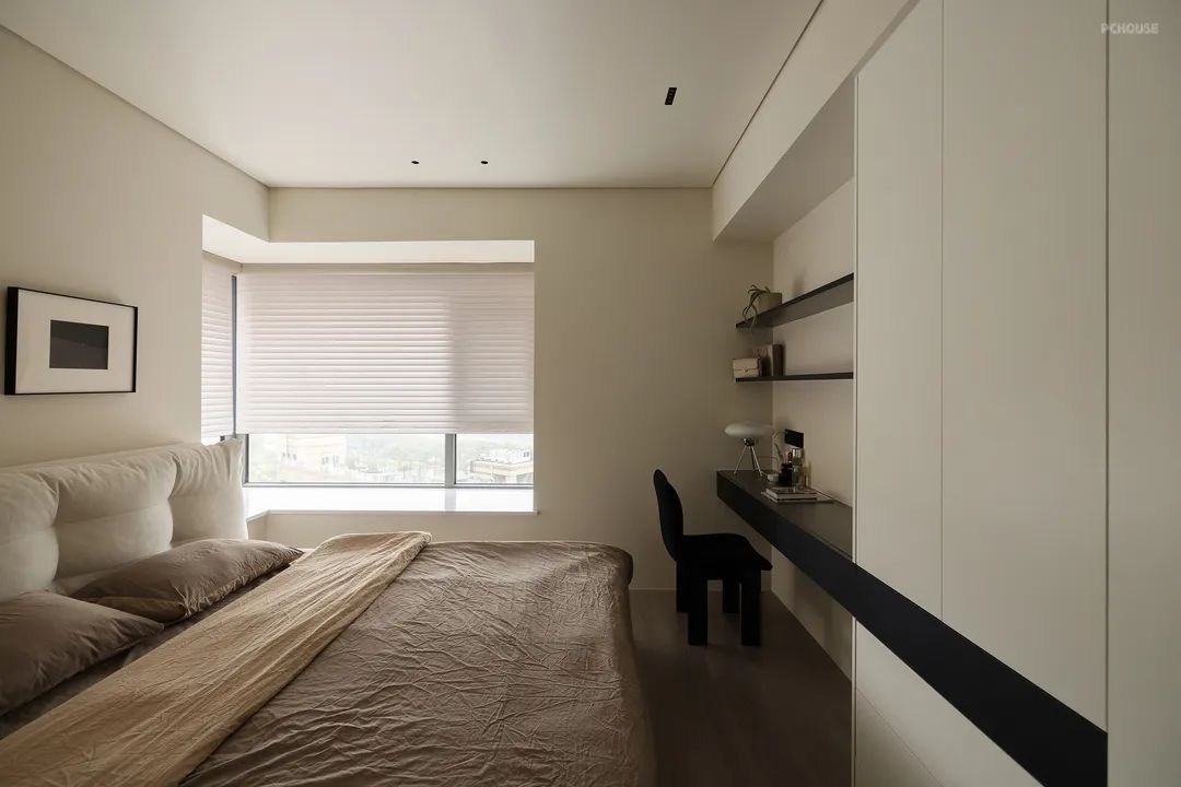 有娃家庭的现代极简风格设计-61