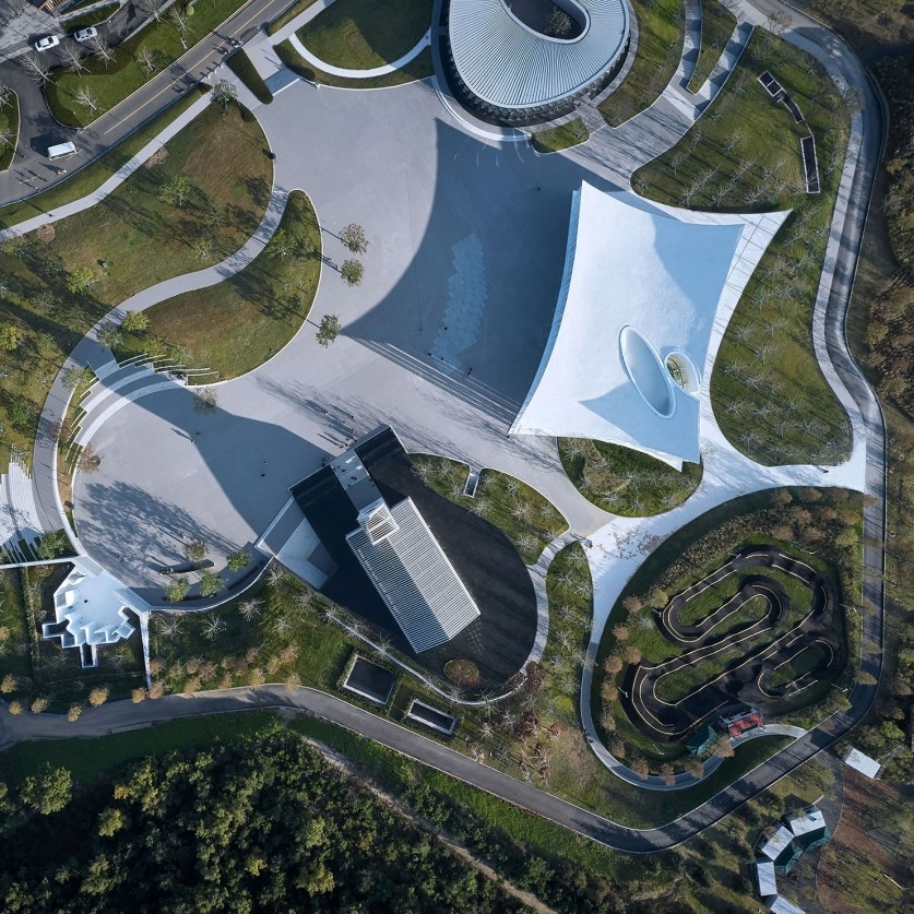 中国阿图尔村隐藏在峡谷中的公共卫生间丨GN Architects-11