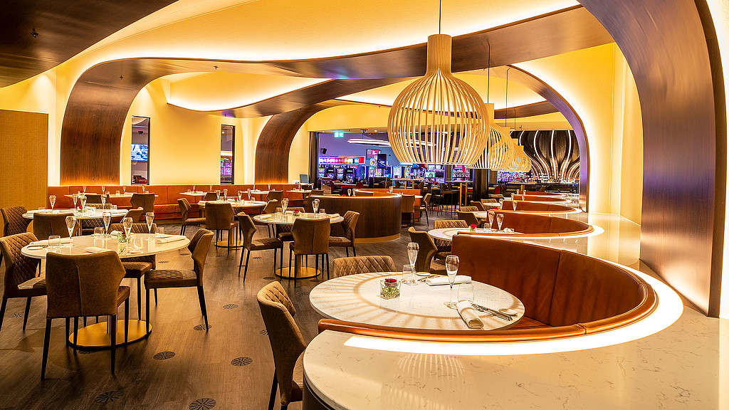 荷兰风情的娱乐胜地——Gensler 设计的 Holland Casino Venlo-6