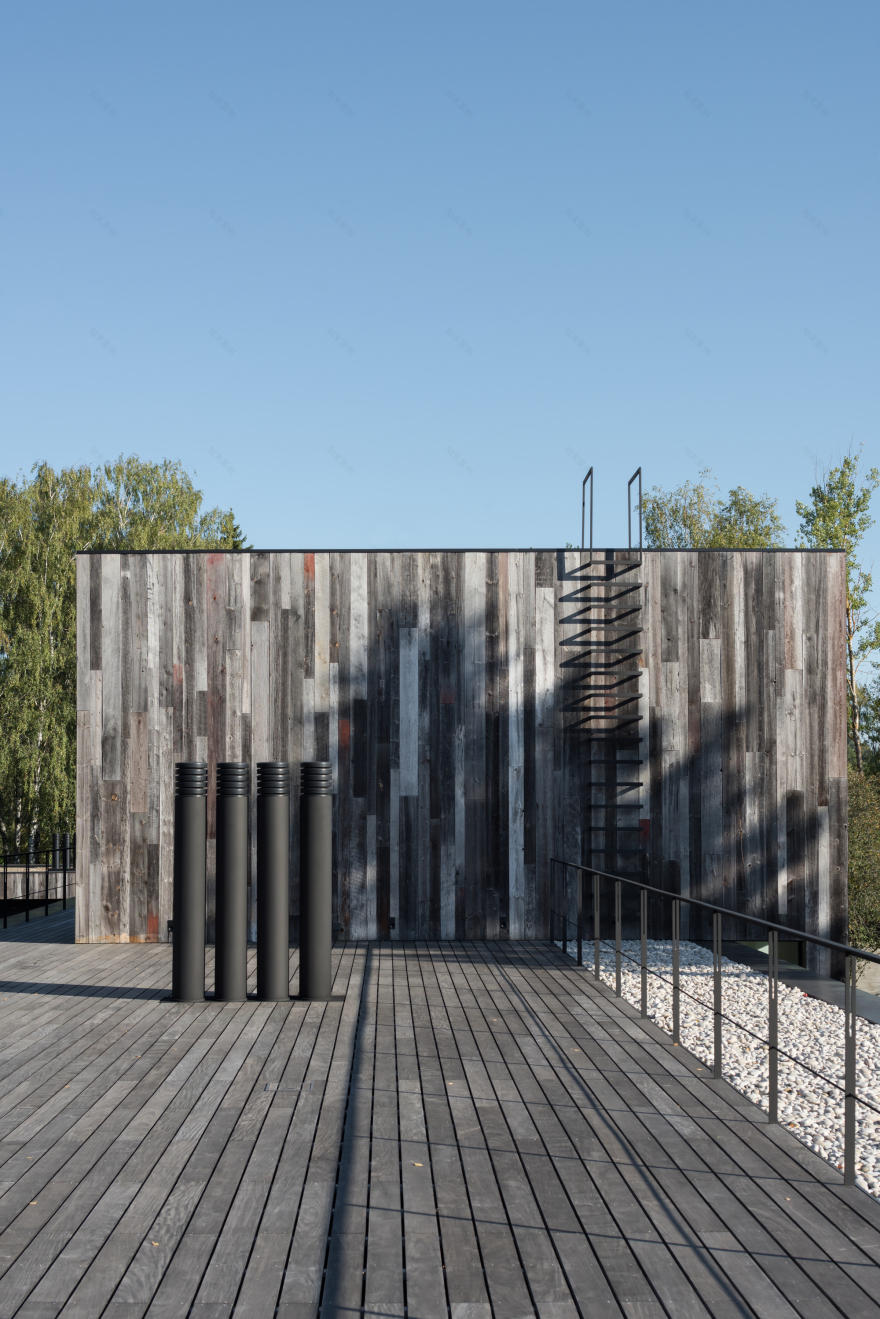 水库边的乡村别墅-20