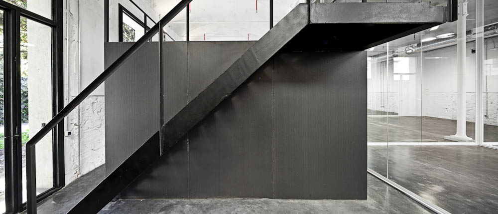 expansion of hangar artistic creation centre on the can ricart site-18