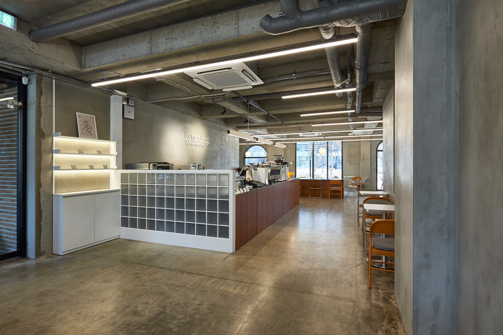 现代简约咖啡厅 | 洛斯廷咖啡室内设计-12