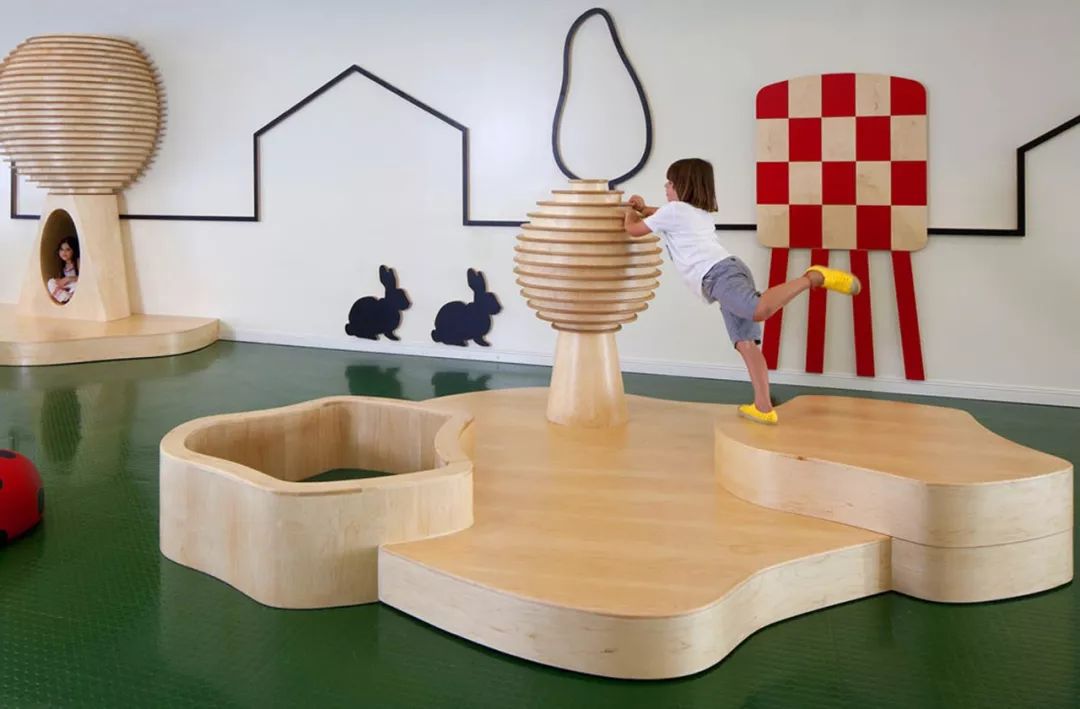 五色斑斓的幼儿园空间设计-26