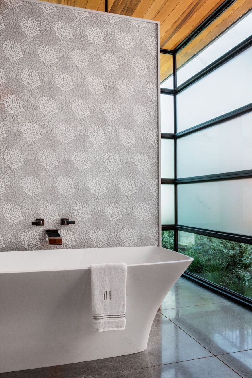 加州海滨空巢夫妇的现代静谧居所-25