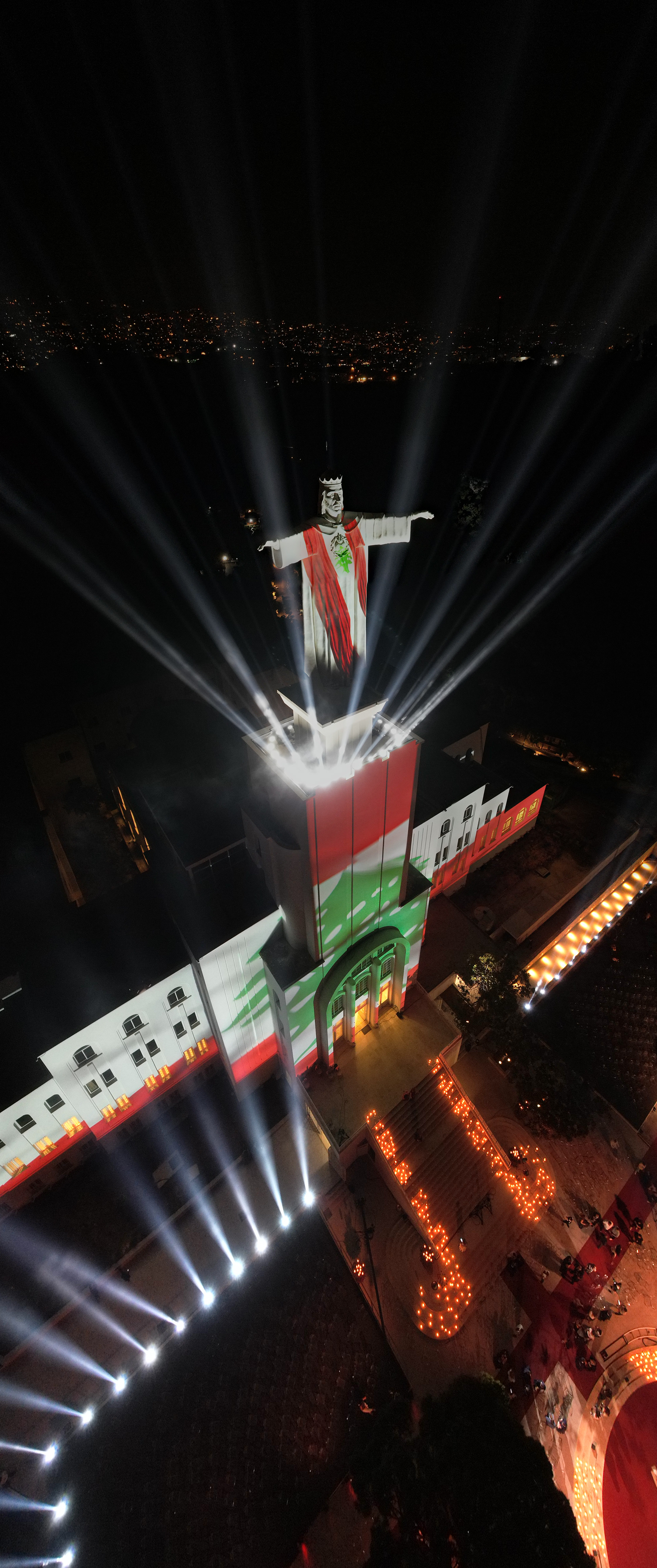Jesus King Zouk Mosbeh - Illuminating the Statue-16