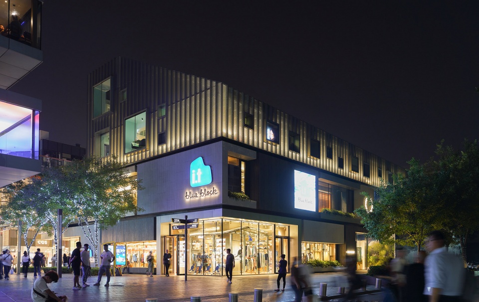 回赠街道以场所  北京三里屯太古里沿街建筑幕墙与公共空间更新丨中国北京丨moss.architects-59