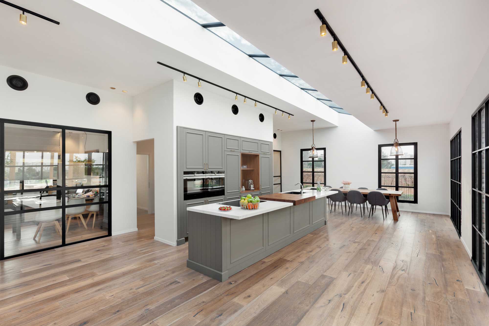 项目“奥玛米”（Oummami）丨以色列霍隆丨雷乌文尼室内设计事务所,约西  莫尔  西翁建筑师事务所等-13