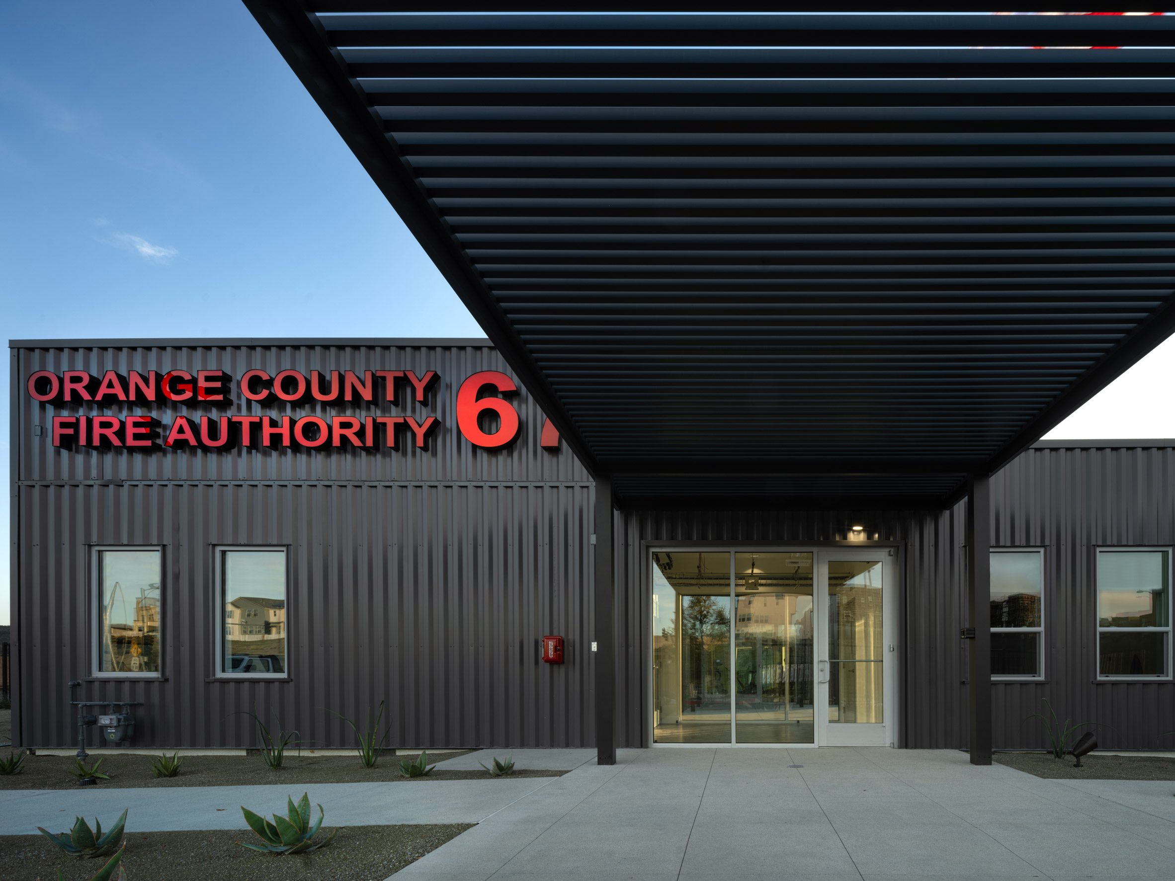 Wittman Estes creates "rapid assembly" fire station in southern California-24