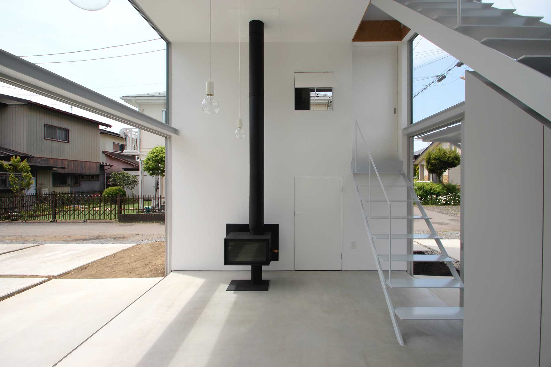 把我安置在家中；为我提供住所（注：由于原表述House ME表意不明确，house作动词有给……提供住处等意思，结合语境不同可能有不同准确表达，以上是较常见可能的翻译） 丨小島光晴建築設計事務所-3